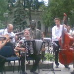 Артисты. Музыкальные коллективы